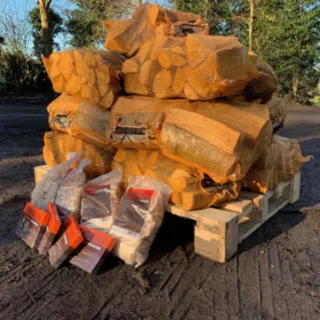 Kiln-Dried Hardwood Logs (20 x 25 Litre Net Bags)